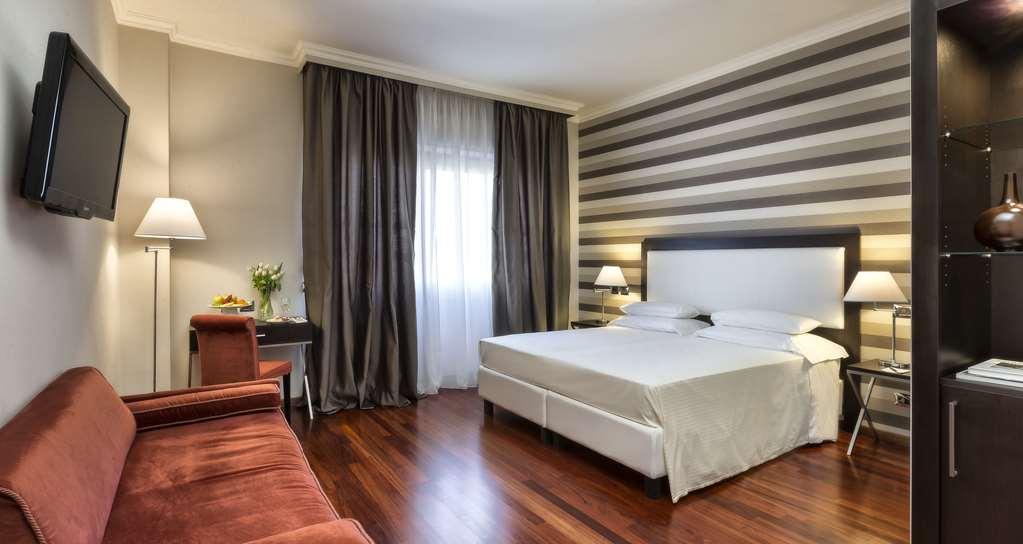 Hotel Sina Maria Luigia Parma Zimmer foto